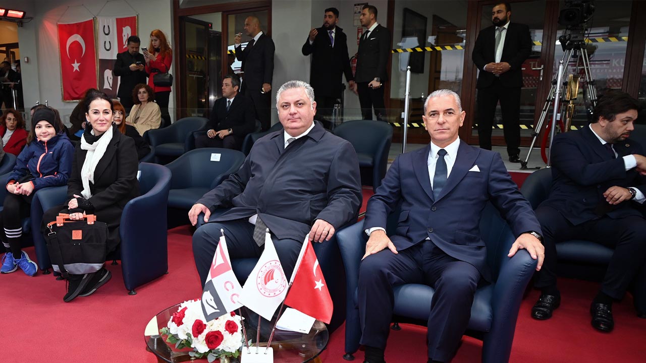 Yalova Belediye Yuruyen Kosk Kosu Istanbul Veliefendi Hipodrom Koca Seyid (8)