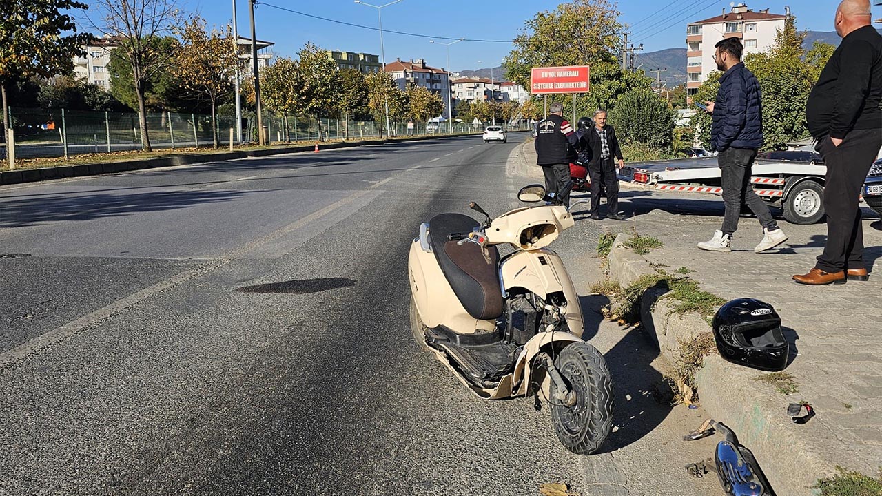 Yalova Bursa Orhangazi Karayolu Motosiklet Kaza Yarali (5)