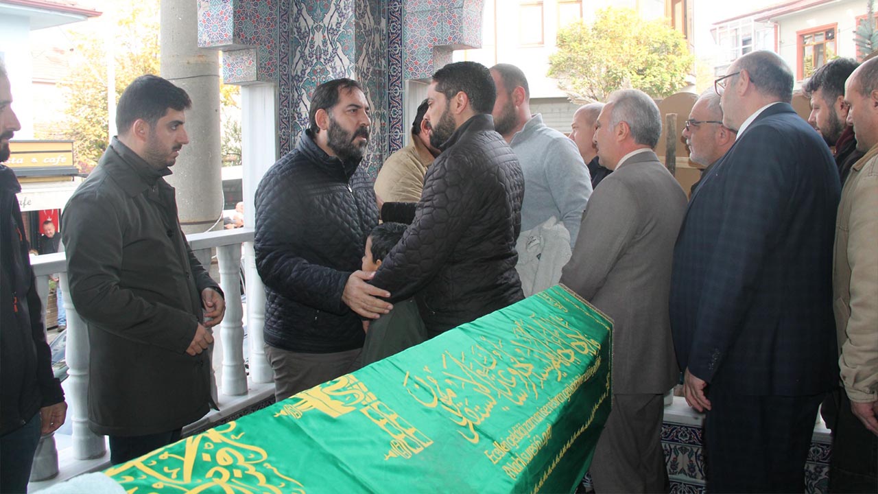 Yalova Il Genel Meclis Baskan Baba Cenaze Toren Kadikoy Cami Mezarlik (2)