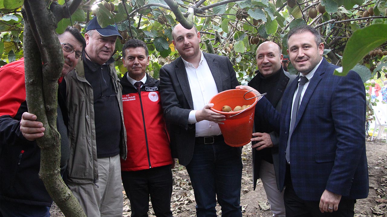 Yalova Subasi Kivi Hasat Vali Belediye Baskanlar Kurum Mudurler Haber (20)