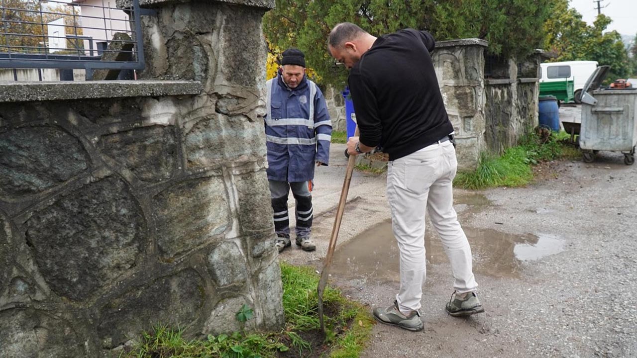 Yalova Altinova Belediye Ara Tatil Okul Boya Badana Tadilat Calisma (2)