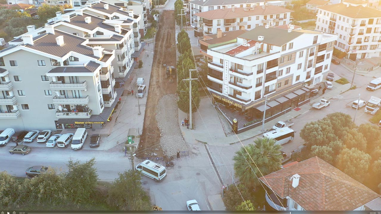 Yalova Altinova Cumhuryet Mahalle Asbestli Su Boru Degisim Calisma Belediye Baskan (6)