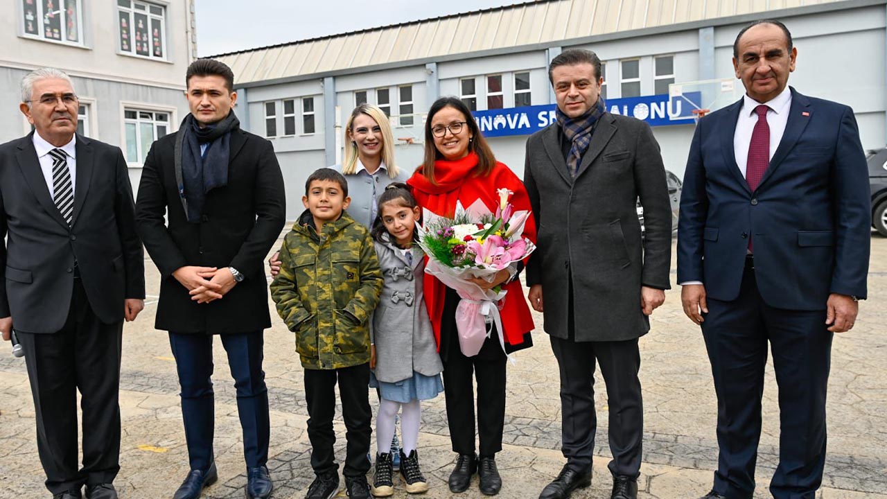 Yalova Altinova Subasi Kaytazdere Vali Kaymakam Belediye Baskan Lise Ilkokul Acilis Toren (4)