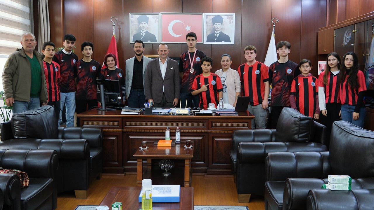 Yalova Antalya Kemer Ciftlikkoy Belediyespor Dart Takim Turkiye Sampiyona Kursu Basari (2)