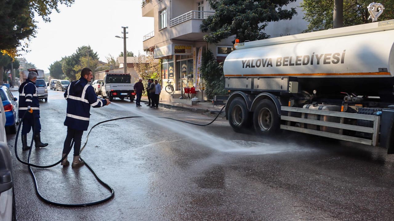 Yalova Belediye Rasim Kocal Cadde Yikama Temizlik (3)