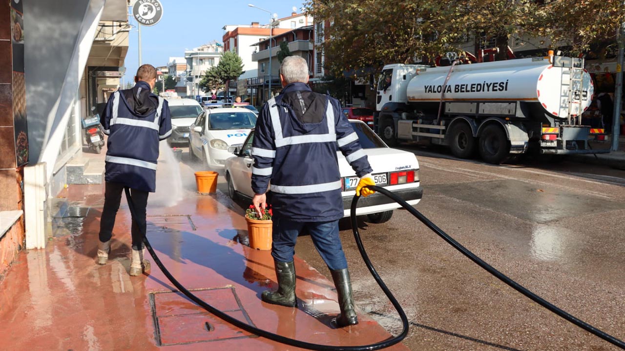 Yalova Belediye Rasim Kocal Cadde Yikama Temizlik (4)