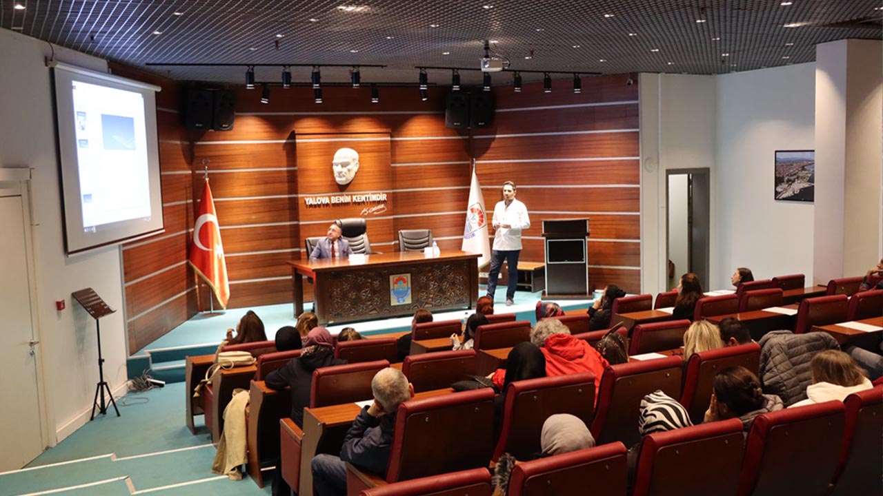 Yalova Belediye Uzmanlar Hastane Dunya Diyabet Gun Seminer (1)