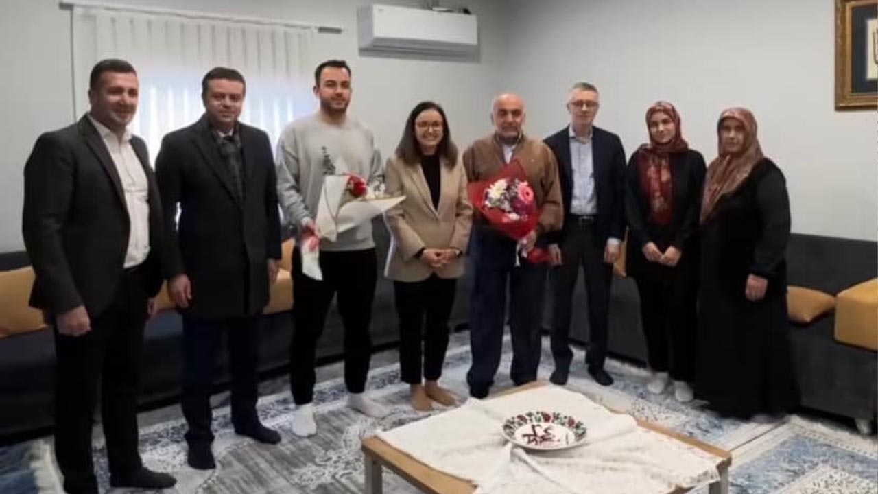 Yalova Egitim Destek Platform Edep Dostluk Yemek Protokol (2)