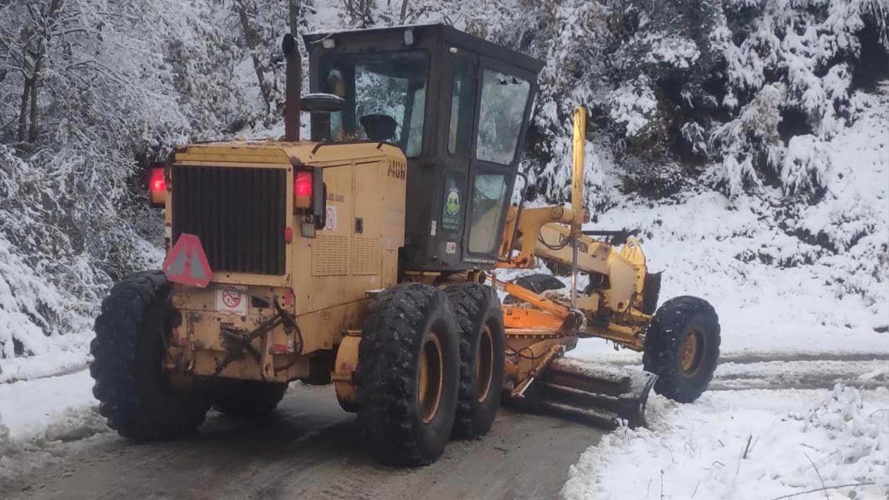 Yalova Il Özel Idare Kar Ulasim Tuzlama Yol (3)