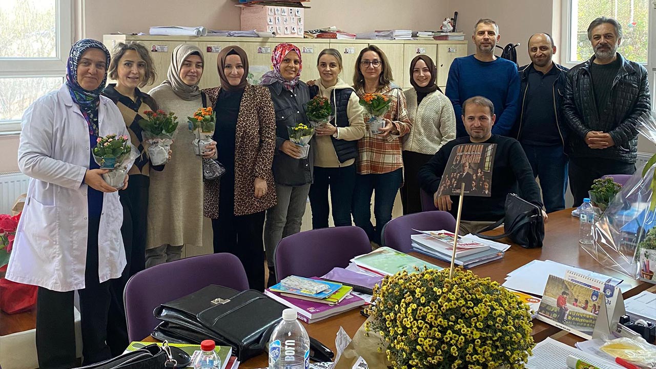 Yalova Termal Belediye 24 Kasim Ogretmenler Gunu Kutlama (1)