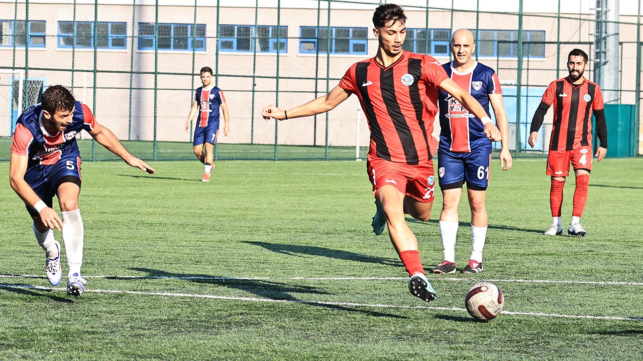 Yalova Ciftlikkoy Sultaniye Super Amator Kume Yeni Sezon Derbi (5)