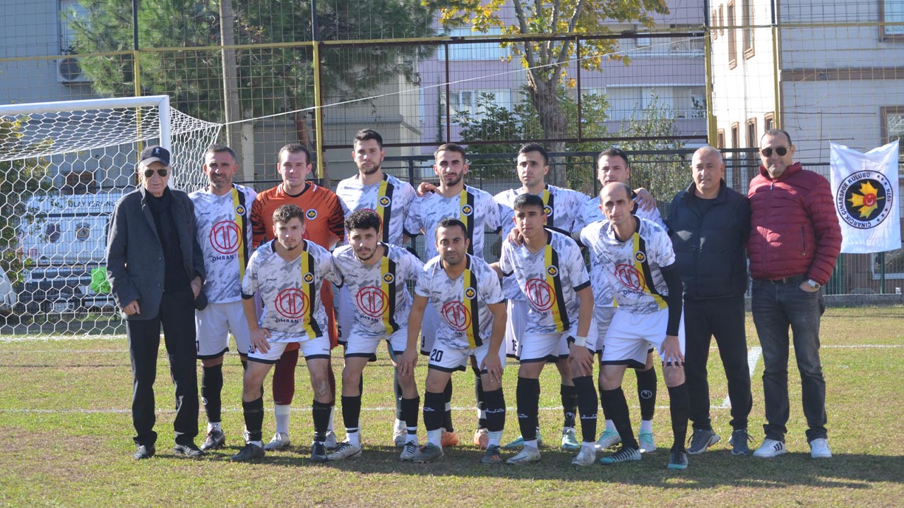 Yalova Cinarcik Belediyespor Akkoyspor Mac Galibiyet Futbol (2)