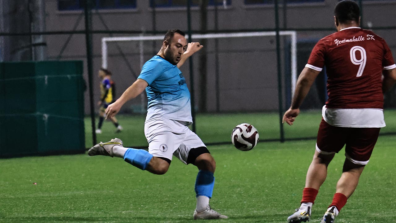 Yalova Universite Yenimahallespor Puan Futbol Gol Spor (1)