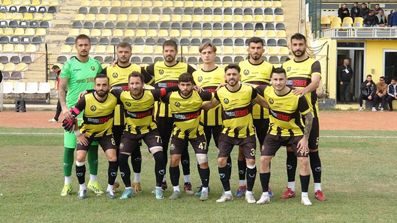 Yesil Yalova Fk Seri Lider Hedef Mac Futbol Puan Skor (2)