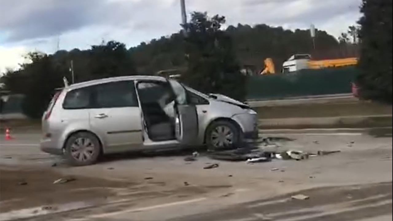 Yalova Cinarcik Termal Karayol Kaza Hastane Yarali (1)