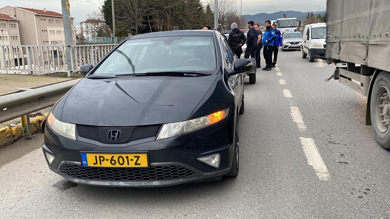 Yalova Kocaeli Golcuk Otomobil Motosiklet Trafik Kaza Yarali (3)