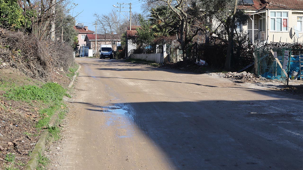 Yalova Samanli Koy Mahalle Sorun Problem Haber Gazete Belediye Su Yol Calisma (2)