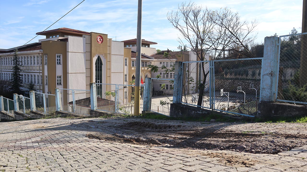 Yalova Samanli Koy Mahalle Sorun Problem Haber Gazete Belediye Su Yol Calisma (4)