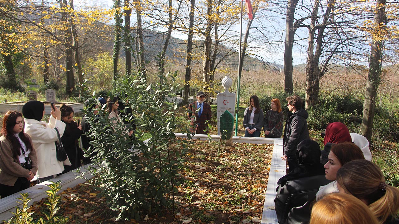 Yalova Universite Insan Toplum Bilim Sosyal Hizmet Ogrenci Sehitlik Ziyaret (10)