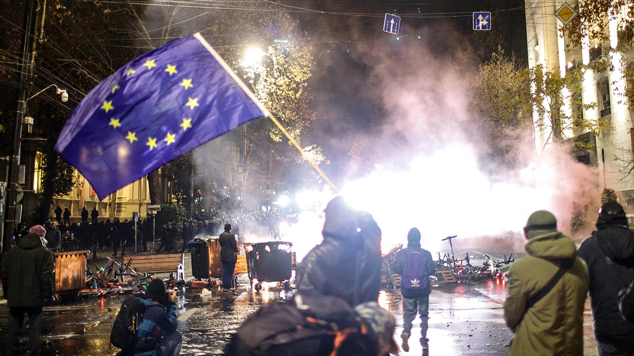 Gurcistan Protesto Polis Ab Avrupa Birligi Muzakere (1)