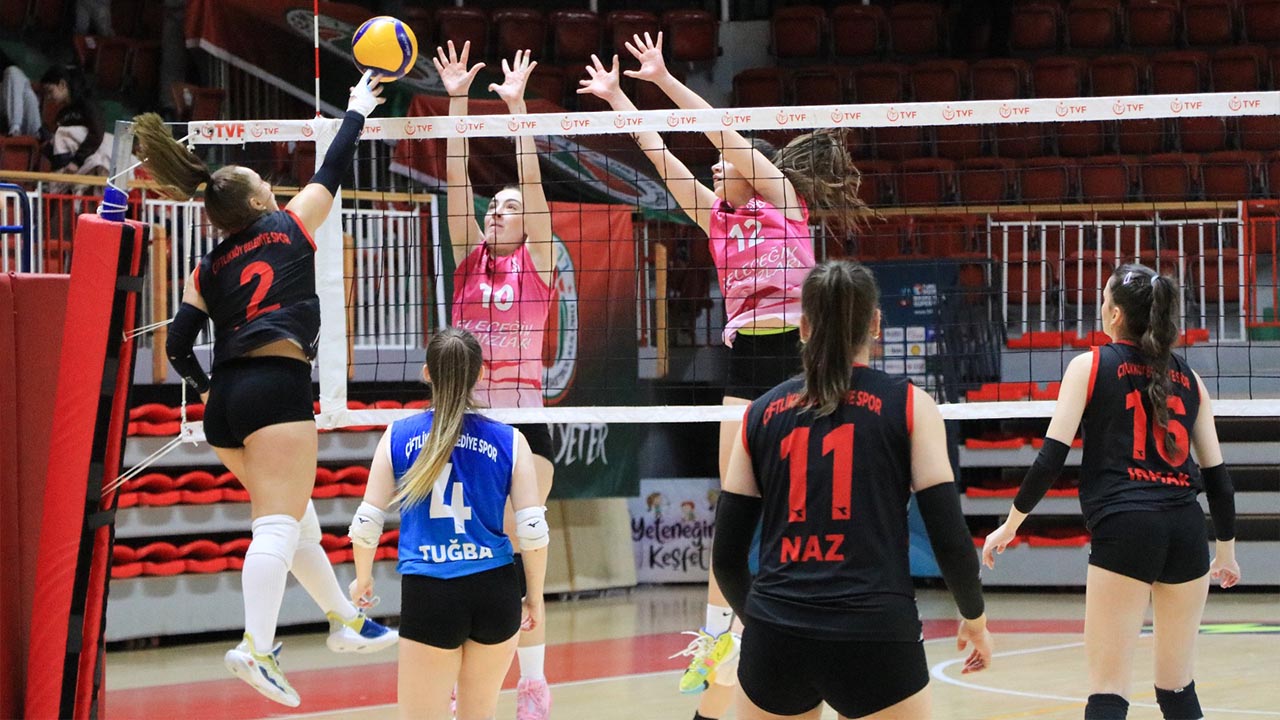 Yalova Ciftlikkoybelediyespor Sultanlar Sultan Bursa Voleybol (2)