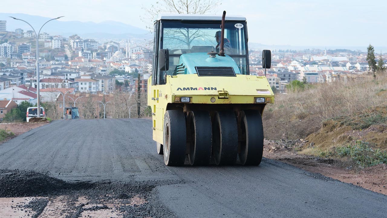 Yalova Ciftlikkoy Belediye Parke Yol Asfalt (2)