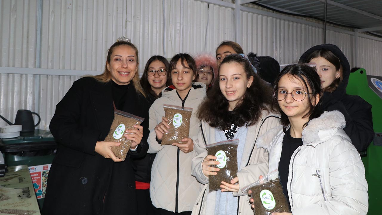 Yalova Ciftlikkoy Belediye Sifir Atik Kolej Ogrenci (1)