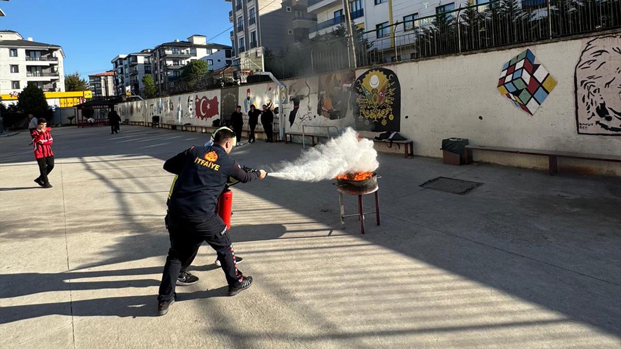 Yalova Ciftlikkoy Belediye Yangin Itfaiye Egitim (4)