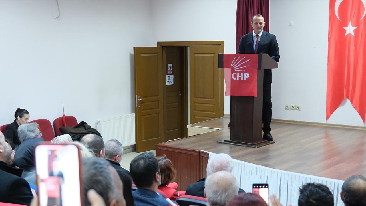 Yalova Ciftlikkoy Chp Ilce Danisma Kurul Toplanti (2)