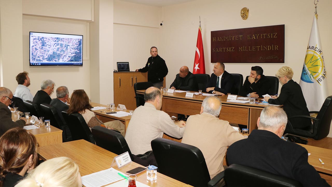 Yalova Cinarcik Belediye Meclis Aralik Ayi Toplanti (3)