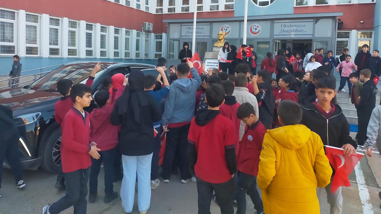 Yalova Cumhuriyet Ortaokul Togg Yerli Mali Hafta Ogrenci Bulusma (1)