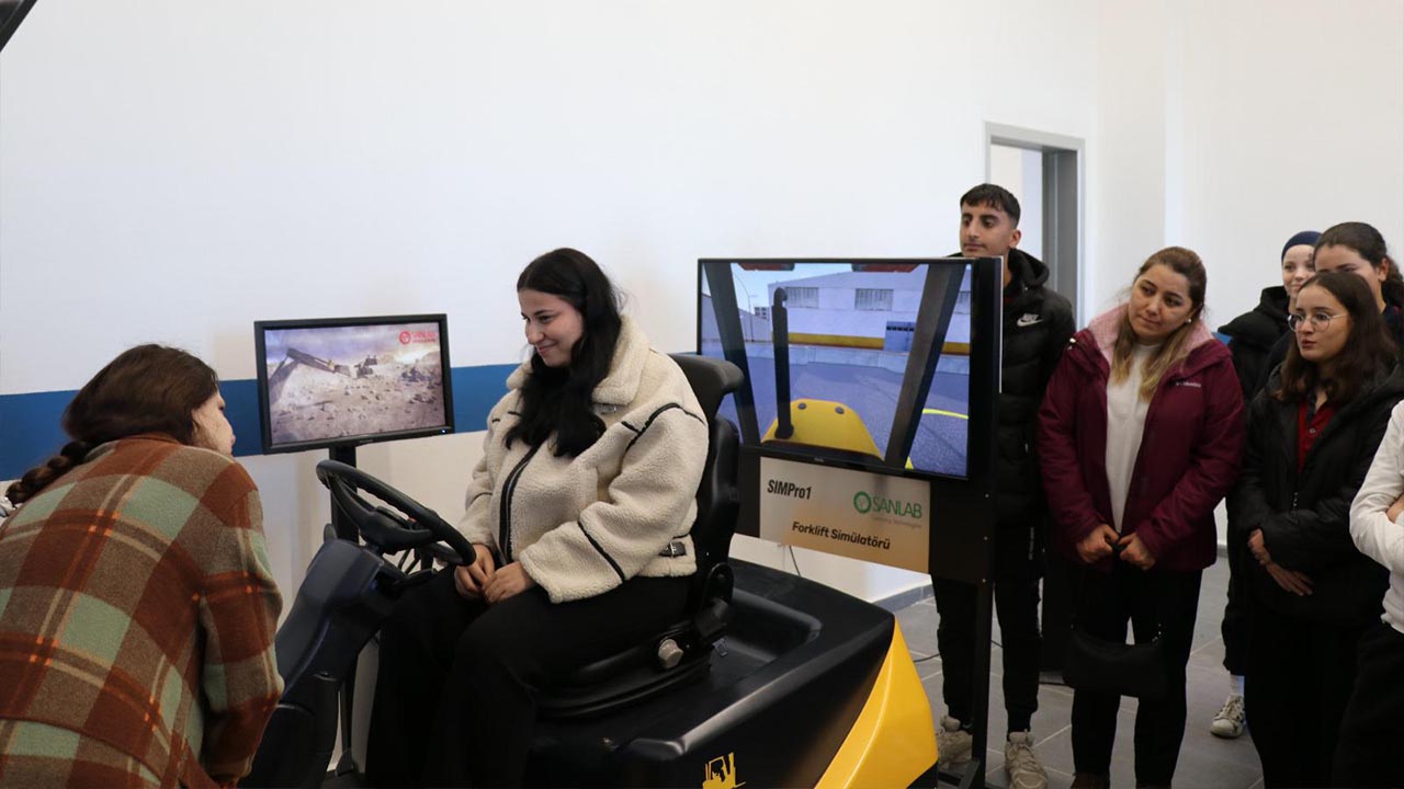 Yalova Makine Ihtisas Osb Yonetim Kurul Baskan Bulen Ozyoruk Cok Programli Anadolu Lise Ogrenci Gezi (1)