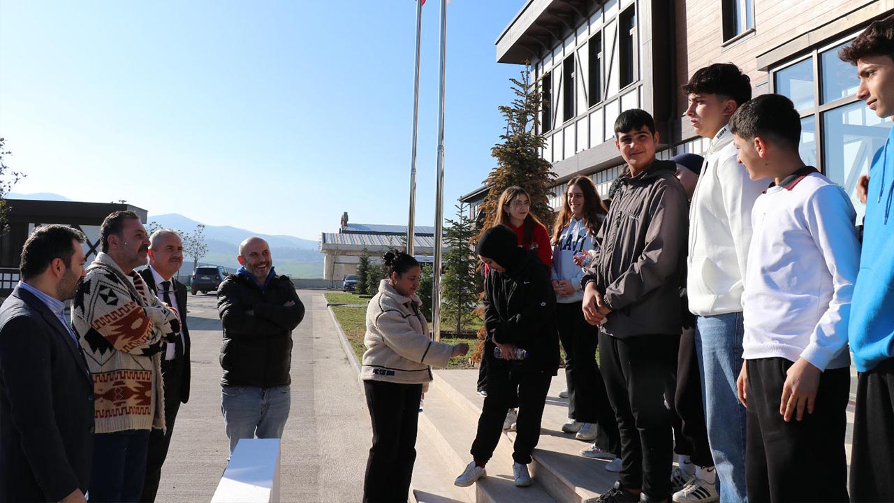 Yalova Makine Ihtisas Osb Yonetim Kurul Baskan Bulen Ozyoruk Cok Programli Anadolu Lise Ogrenci Gezi (3)