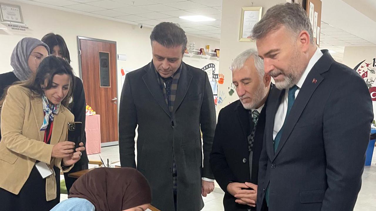 Yalova Talim Terbiye Kurul Baskan Il Milli Egitim Mudur Kiz Imam Hatip Ziyaret (5)