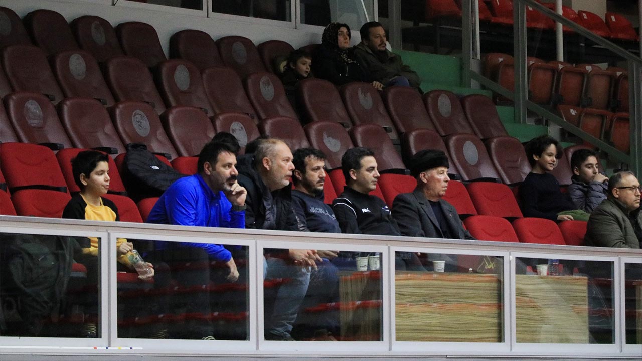 Yalova Ciftlikkoy Belediyespor Voleybol Uludag Set (5)