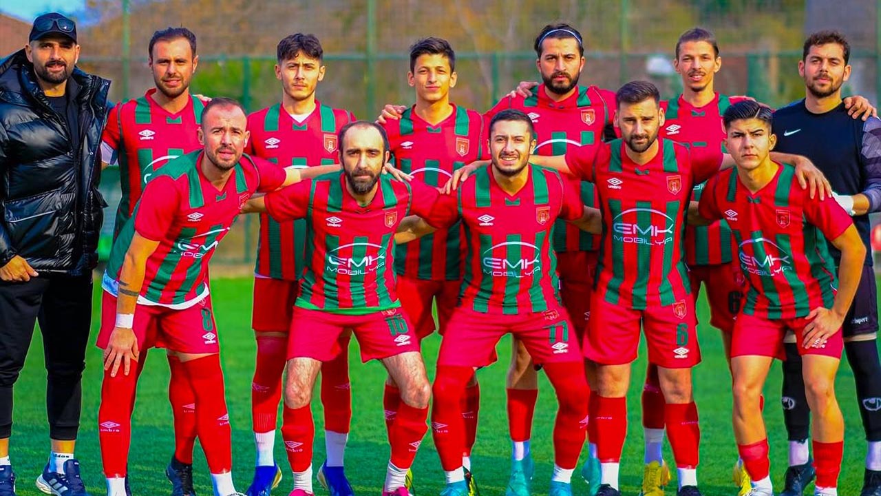 Yalova Futbol Mac Duello Aziz Demir Takim (3)