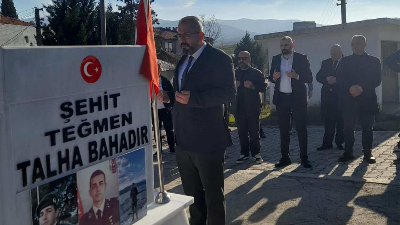 Yalova Anahtar Parti Yalova Il Baskan Sehitlik Ziyaret Dem Parti Ocalan Devlet Gorusme Tepki (1)