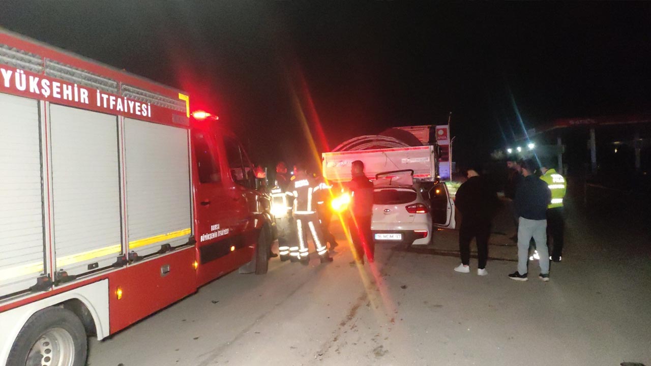 Yalova Bursa Orhangazi Otomobil Tir Trafik Kaza Yarali (2)