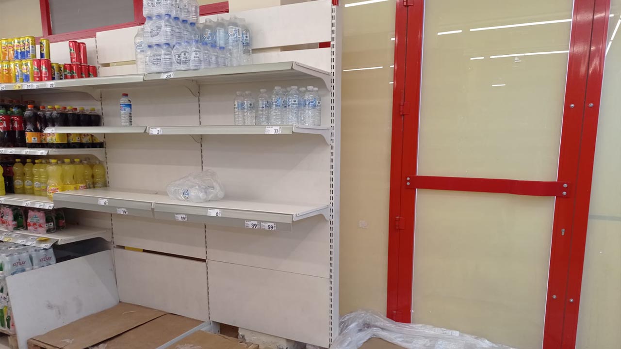 Yalova Market Bes Litre Su Tukenme (2)