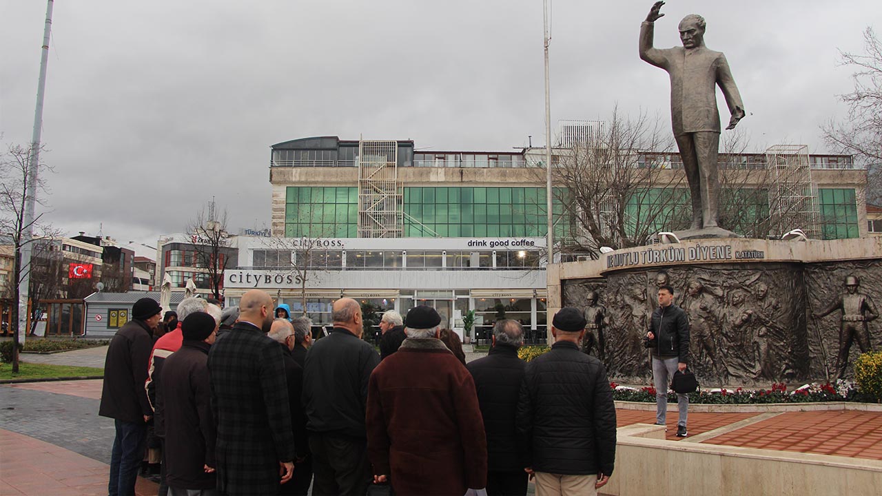 Yalova Yeniden Aydinlanma Dernek Basin Aciklama Anit Cozum Surec Tepki Bahceli Ocalan (5)