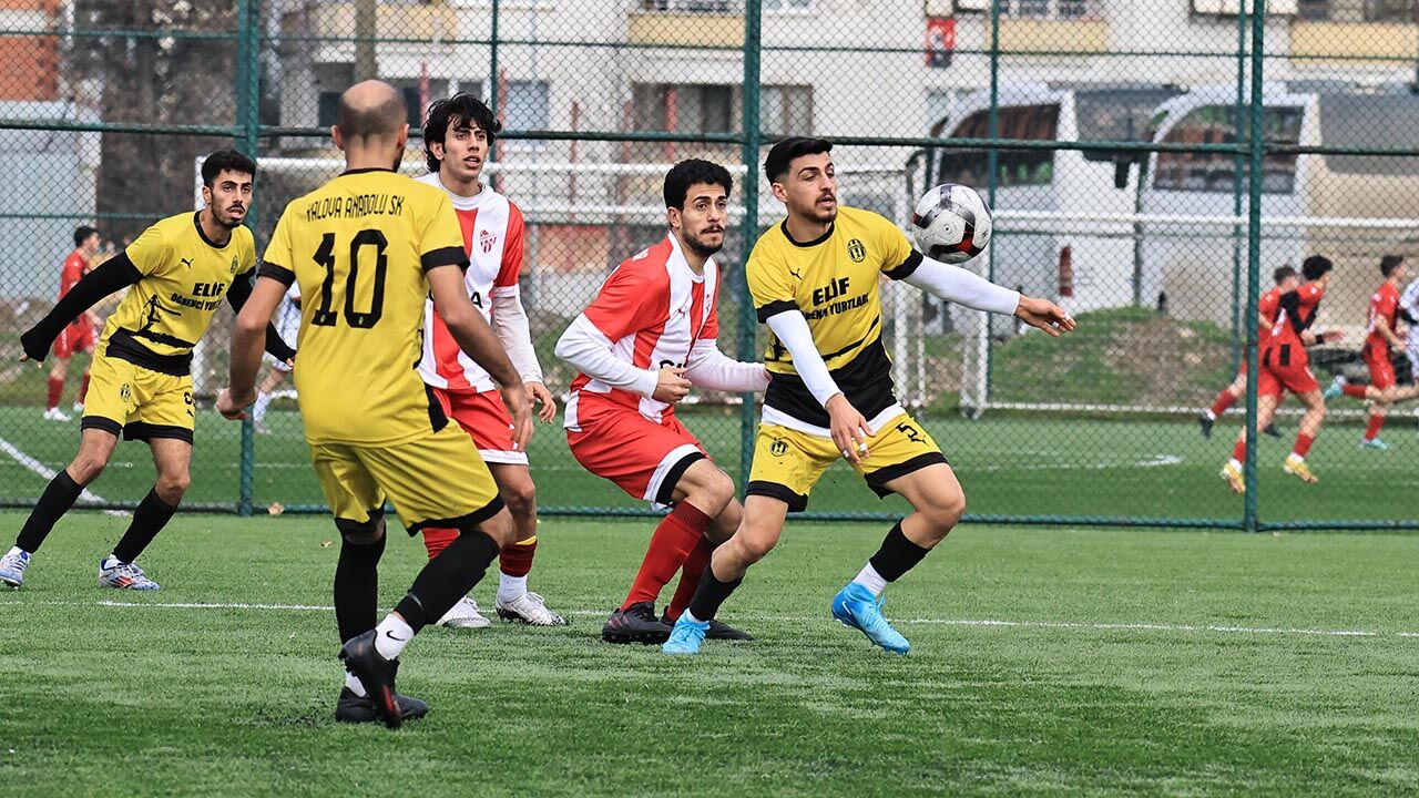 Yalova Anadoluspor Demirspor Futbol Mac (2)