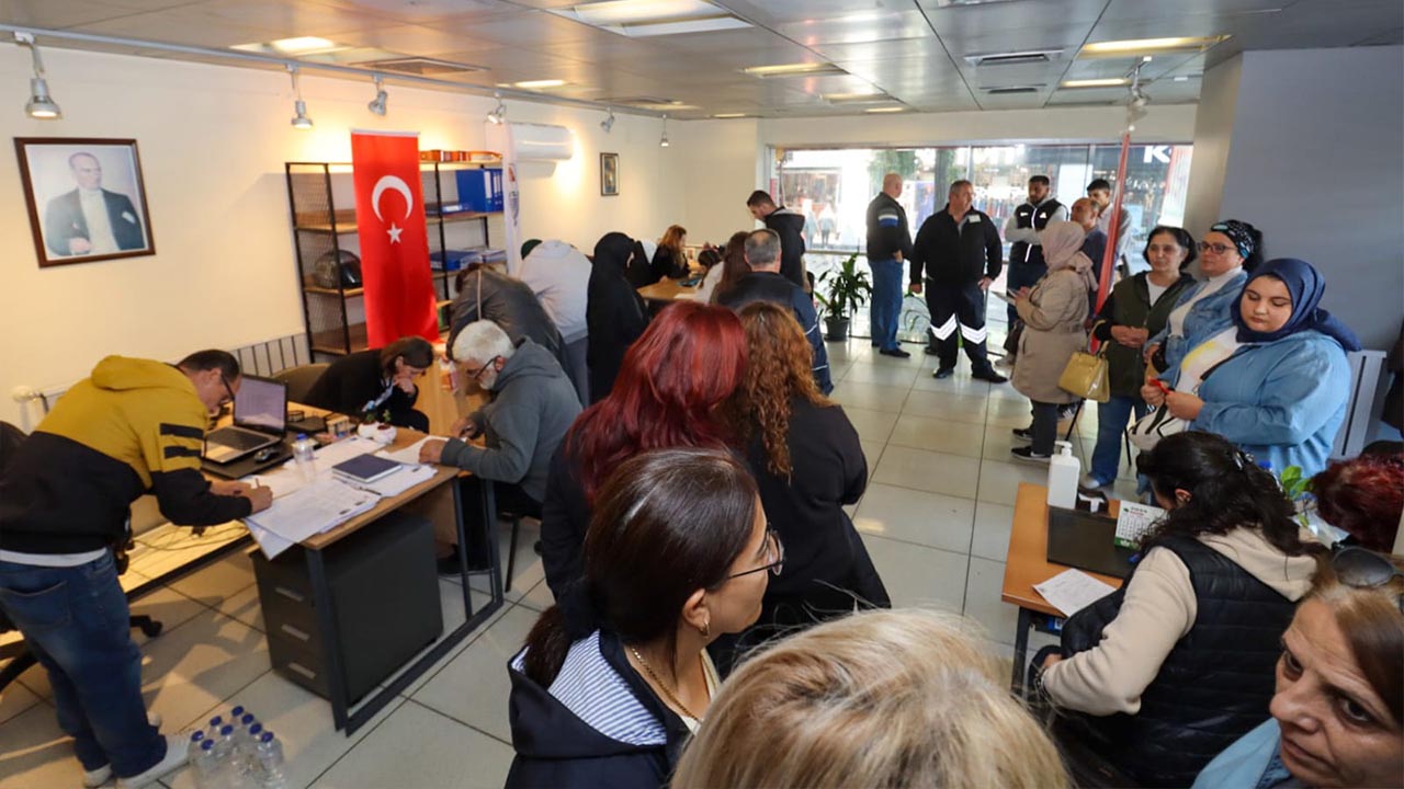 Yalova Belediye Istihdam Ofis Vatandas (1)