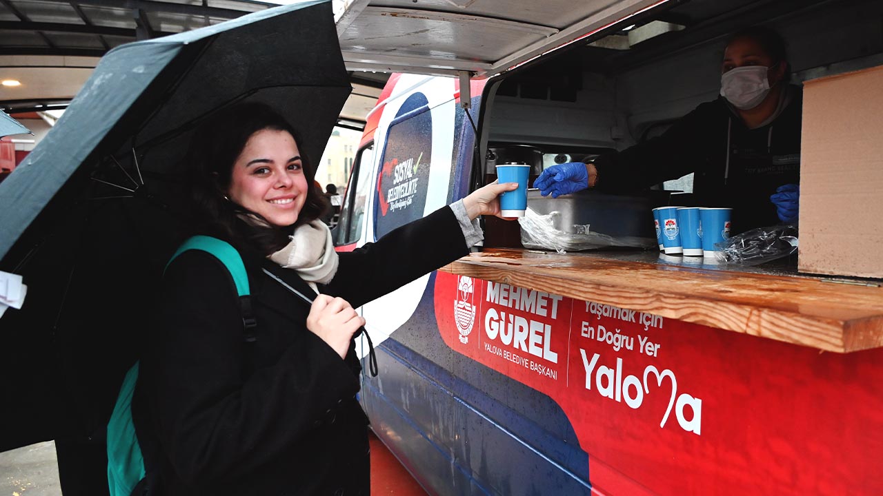 Yalova Belediye Baskan Universite Ogrenci Corba Ikrami (4)