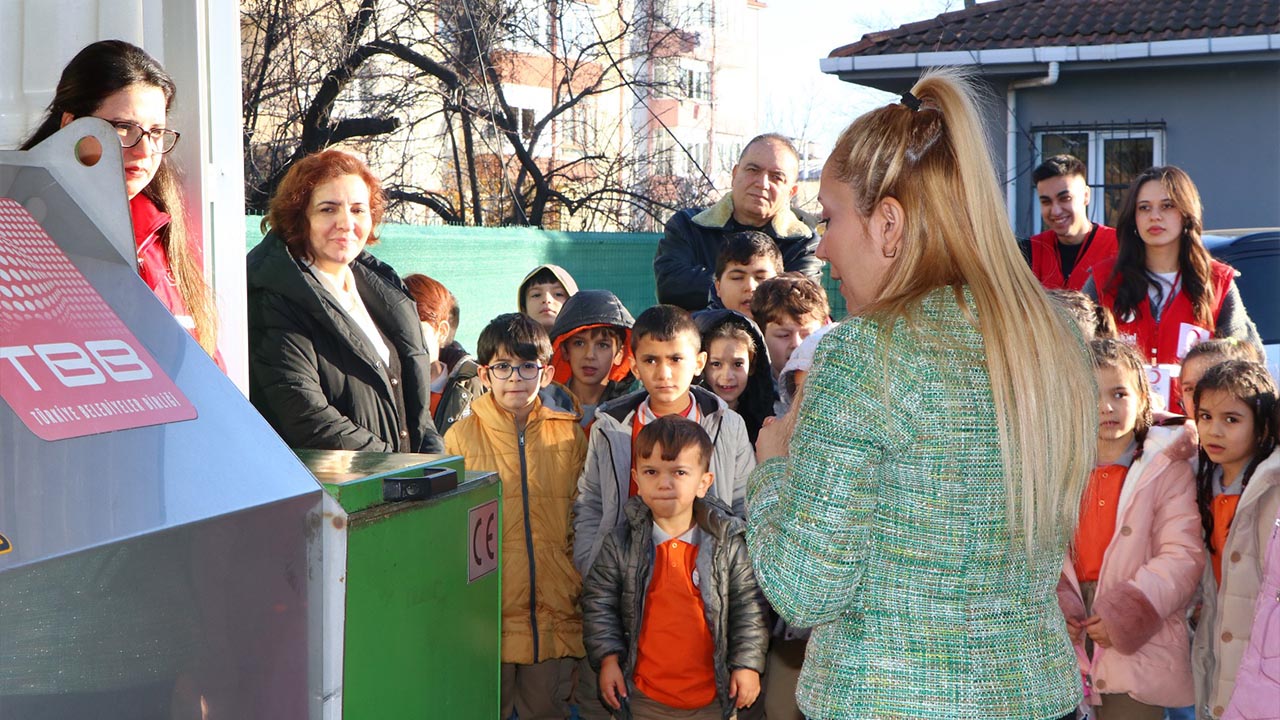 Yalova Ciftlikkoy Belediye Cocuk Geri Donusum (4)