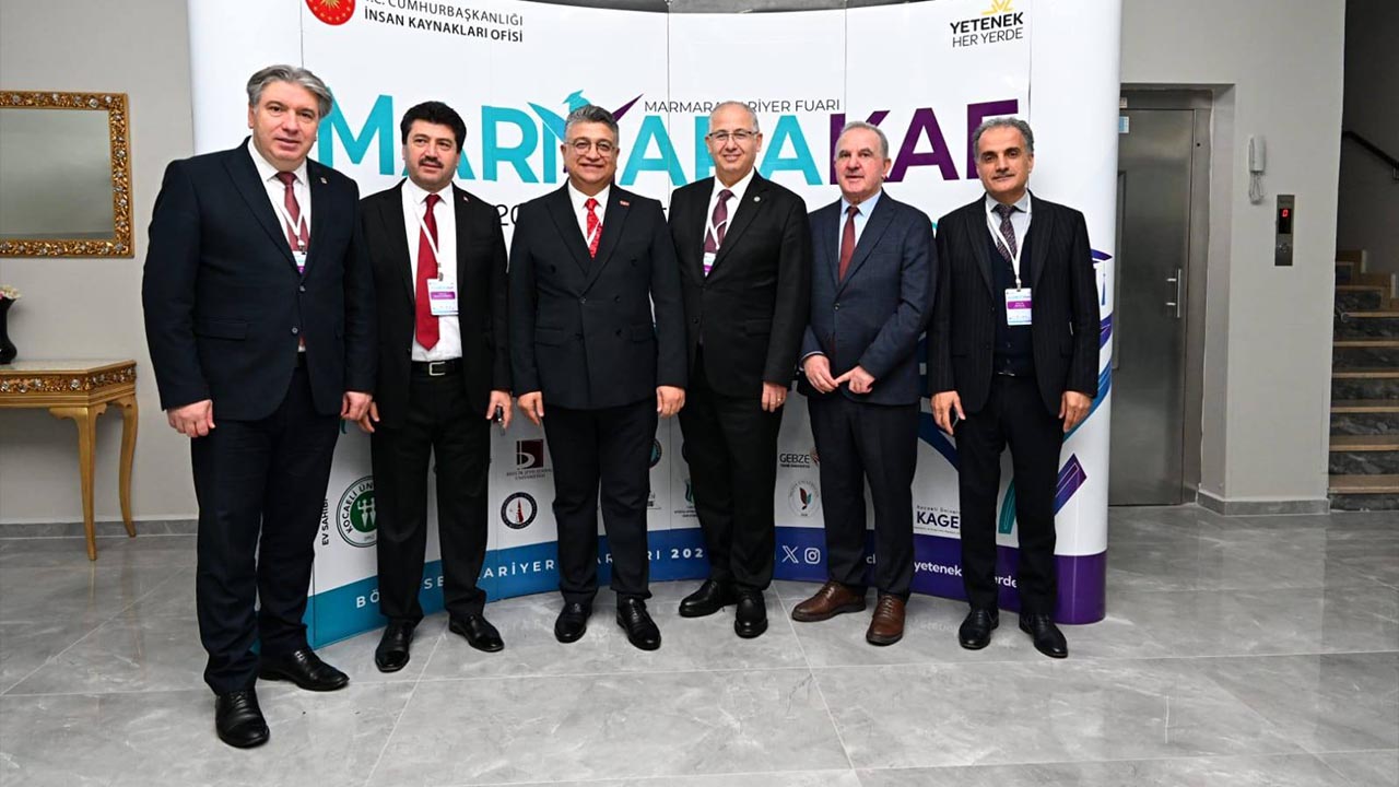 Yalova Universite Marmara Kariyer Fuar Katilim (3)