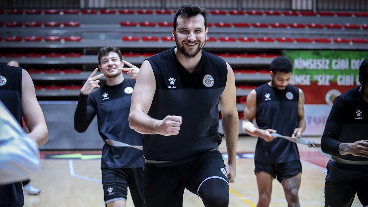 Yalova Basketbol Takim Darussafaka Mac Hazirlik (2)