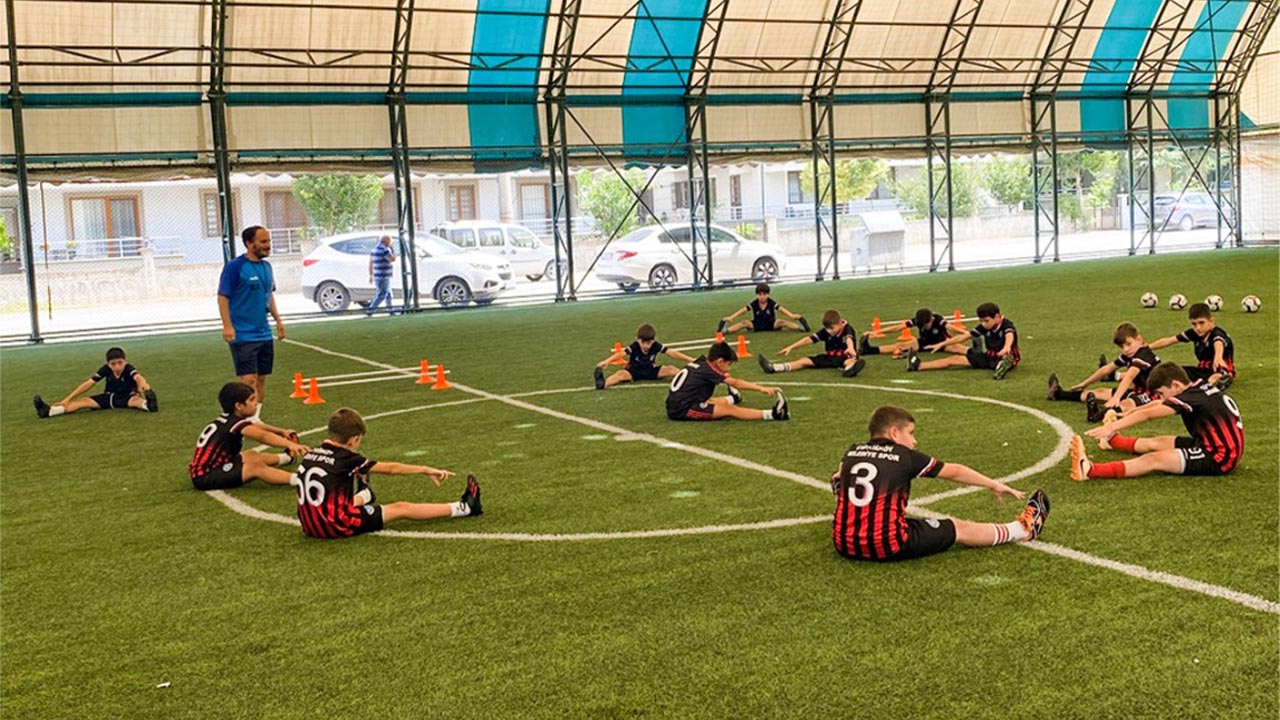 Yalova Ciftlikkoy Belediye Spor Kompleksi Hali Saha Kamera Teknoloji (4)