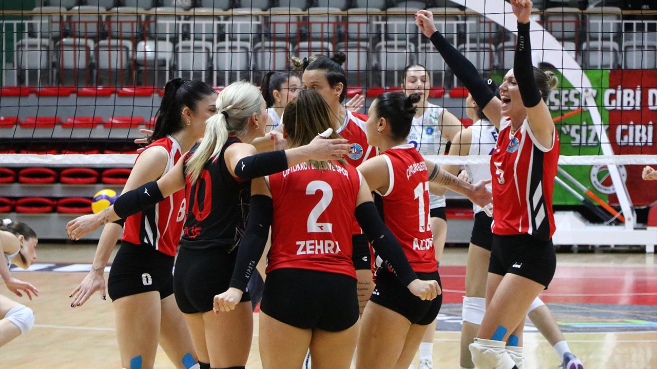 Yalova Ciftlikkoy Belediyespor Kestel Voleybol File Mac Spor (4)