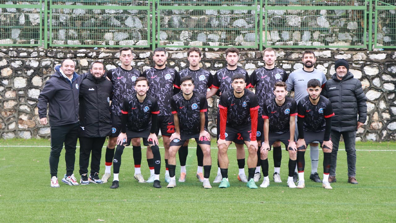 Yalova Ciftlikkoy Belediyespor Taskopruspor Futbol Mac (1)-1