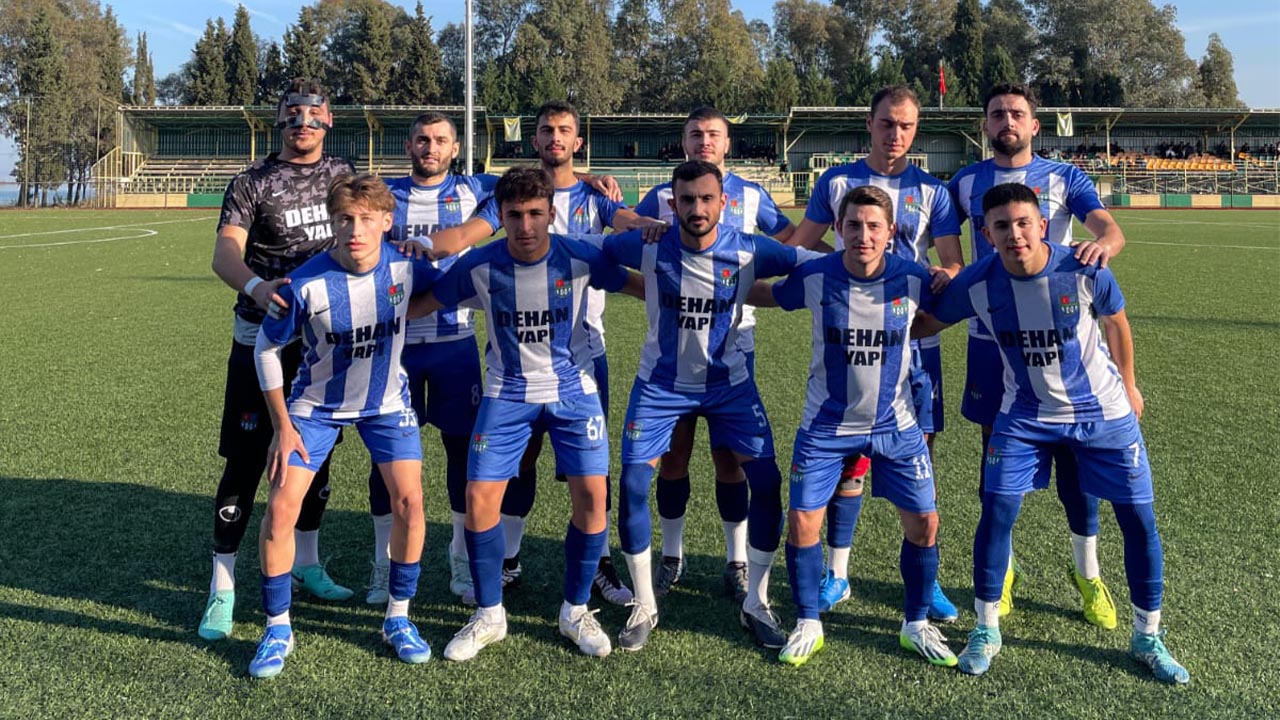 Yalova Esenkoyspor Cinarcik Belediyespor Mac Futbol (1)